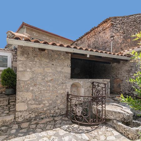 Villa Callisto Yírion Esterno foto