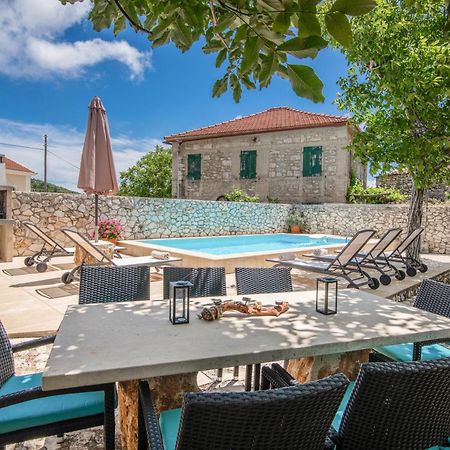 Villa Callisto Yírion Esterno foto